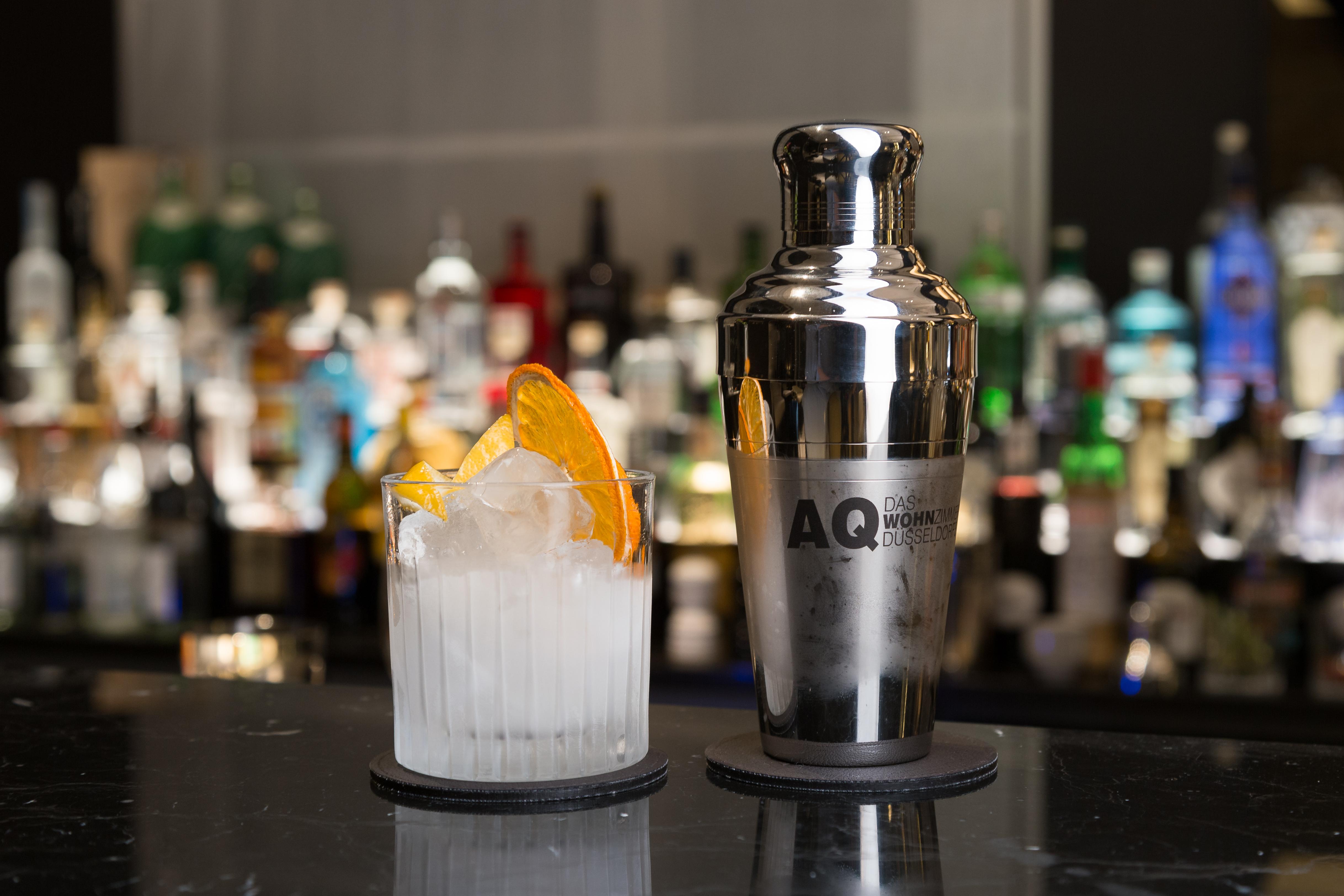 The Wellem, In The Unbound Collection By Hyatt Hotel Дюселдорф Екстериор снимка A cocktail shaker