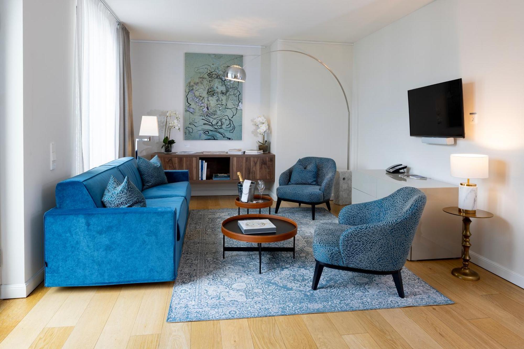 The Wellem, In The Unbound Collection By Hyatt Hotel Дюселдорф Екстериор снимка A living room in a serviced apartment in Berlin, Germany